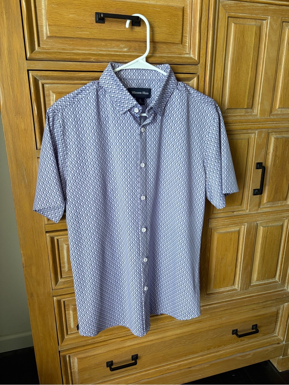 Mizzen+Main Short-Sleeve Geo-Print Button-Down Shirt in Blue